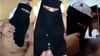 Tante Jilbab Bercadar Ngentot Crot